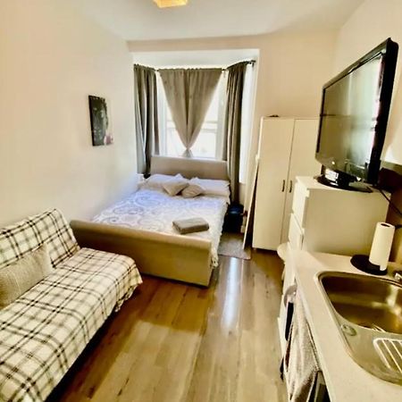 Modern Studio Apartment Sleeps 4 People Opposite Westfield Shepherds Bush London Ngoại thất bức ảnh